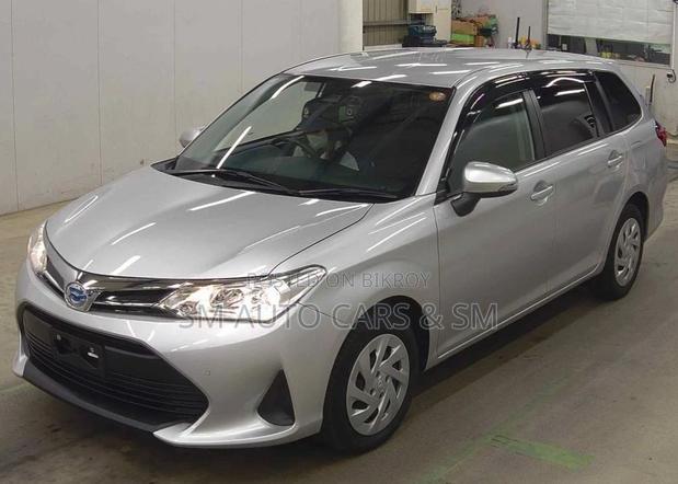 Toyota Fielder Hybrid EX Silver 2021