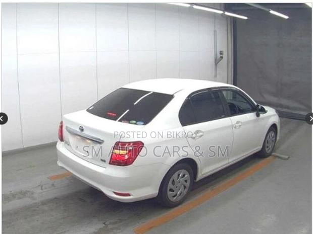 Toyota Axio Hybrid EX White 2021