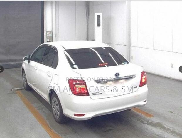 Toyota Axio Hybrid EX White 2021