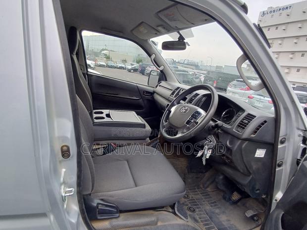 Toyota Hiace DX/GL PACKAGE 2020