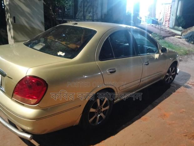 Nissan Sunny golden 2005