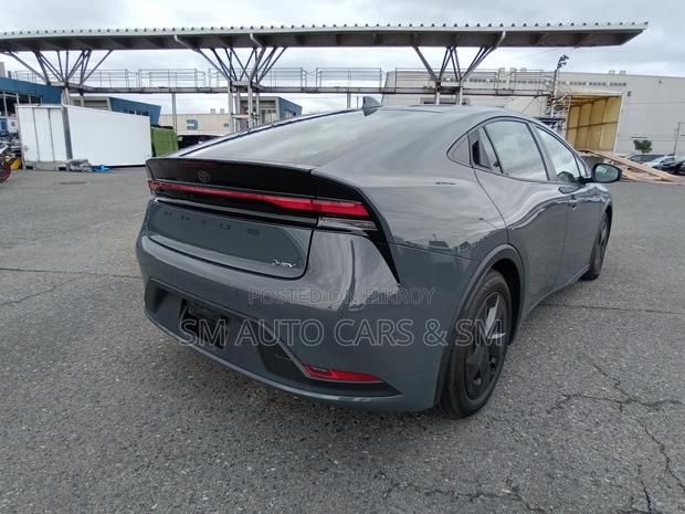 Toyota Prius 2023 Gray