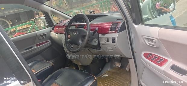 Toyota Noah x silver 2003