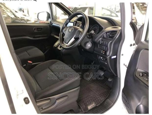 Toyota Esquire X PKG NON HYB 2021