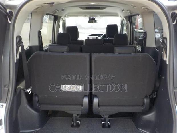 Toyota Noah X PKG, SILVER COLOR 2021