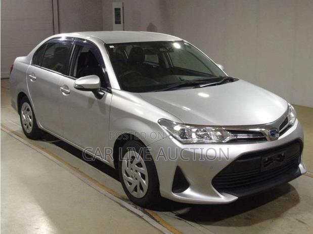 Toyota Axio hybrid 2021