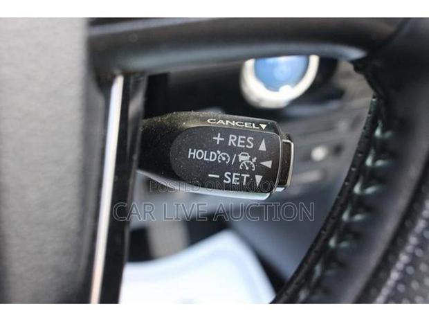 Toyota Prius Hybrid Prime 2021