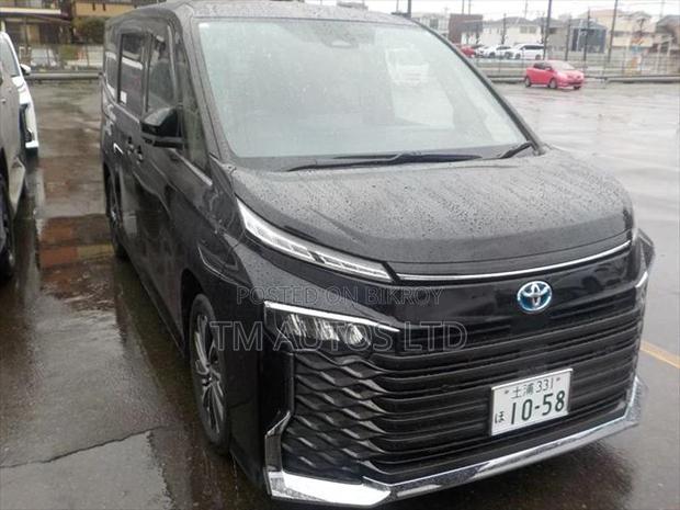 Toyota Voxy S-Z PKG 4.0 BLACK 2023