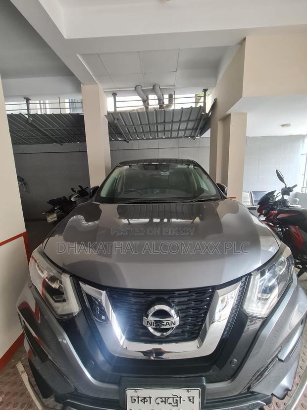Nissan X-Trail 2018 Gray