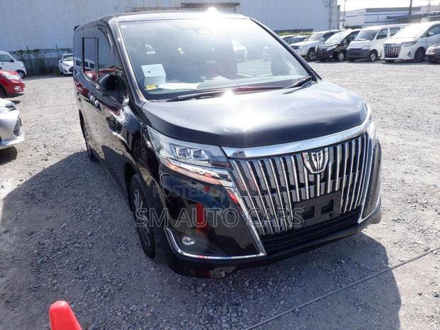 Toyota Esquire Gi Black 7 Seat 2020