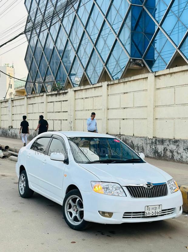 Toyota Corolla 2004 White