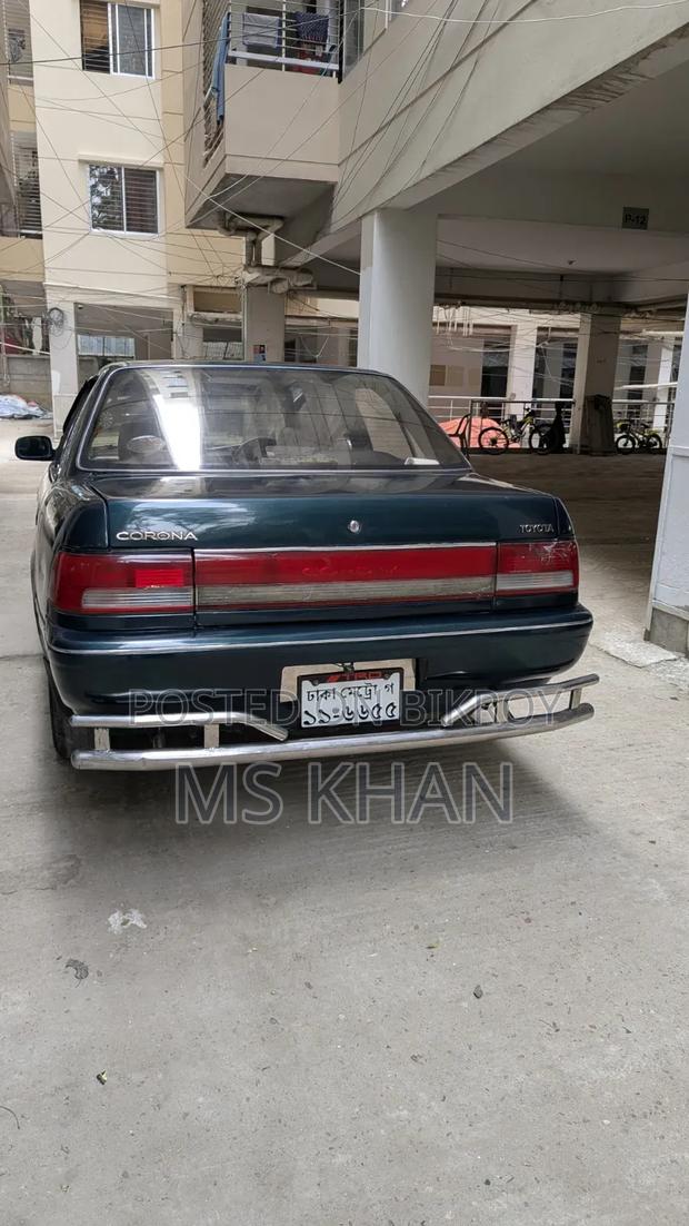 Toyota Corona 1992 Green
