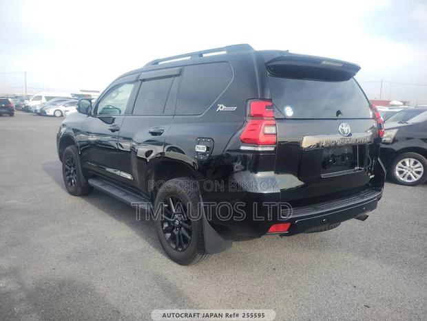 Toyota Land Cruiser TX-L 4.5 BLACK 2022