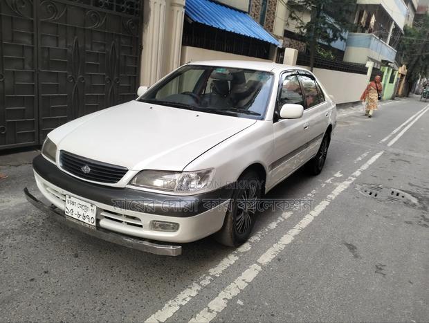 Toyota Corona Premio 2000 White