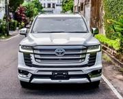 New Toyota Land Cruiser LC300 2024 White for sale
