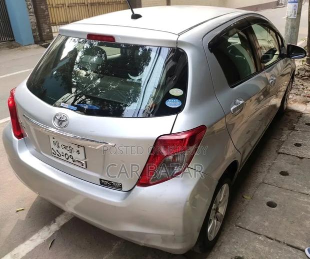 Toyota Vitz X SMART PKG 2011