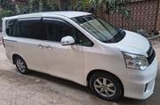 Toyota Noah Si GRADE PUSH 2009 for sale