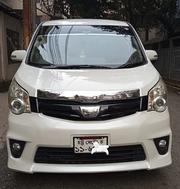 Toyota Noah Si GRADE PUSH 2009 for sale