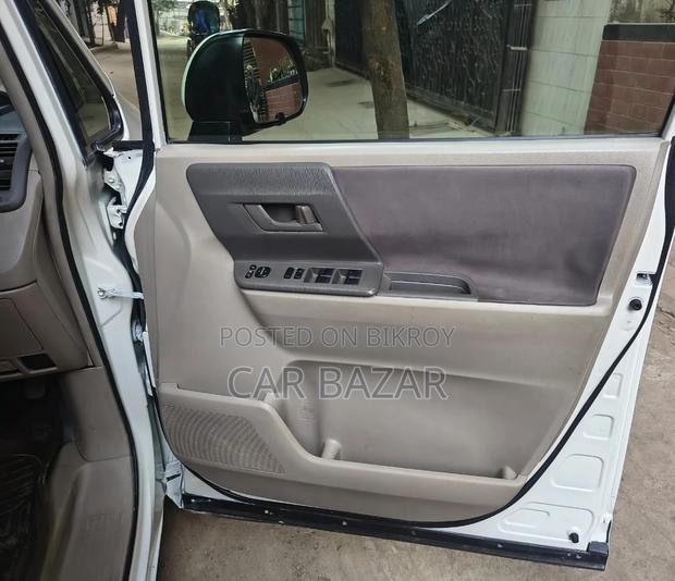 Toyota Noah Si GRADE PUSH 2009