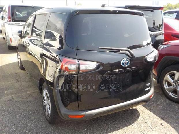 Toyota Sienta G Kero 2020