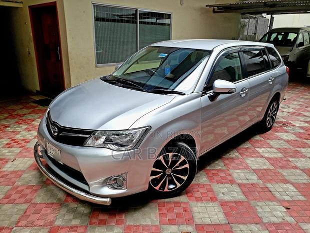Toyota Fielder X Extremely Fresh 2012
