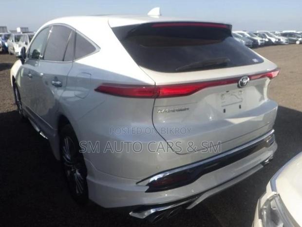 Toyota Harrier Non Hybrid Z Pearl 2021