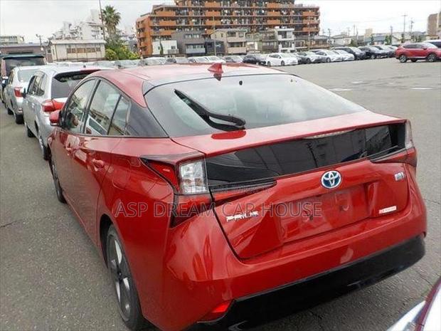 Toyota Prius 𝐒 𝐭𝐨𝐮𝐫𝐢𝐧𝐠 2018