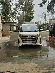Toyota Noah 1.8 FWD Hybrid (7 Seater) 2018 Pearl for sale
