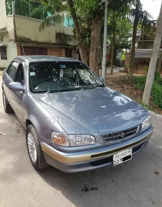 Toyota Corolla 1997 Gray