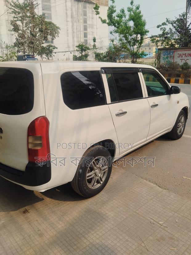 Toyota Probox dx 2011