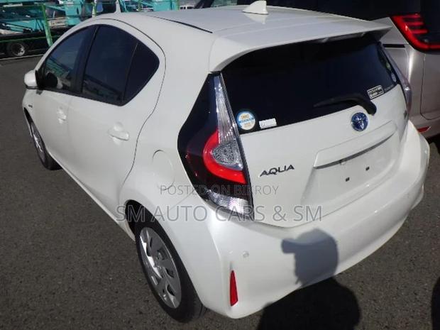 Toyota Aqua S Pearl Color 2020