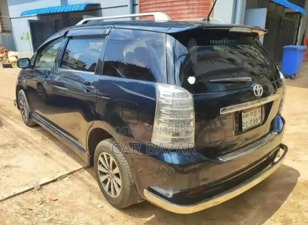 Toyota Wish G 7Seater 1.8L 2004