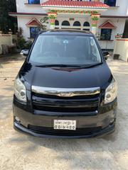 Toyota Noah SI 2010 for sale