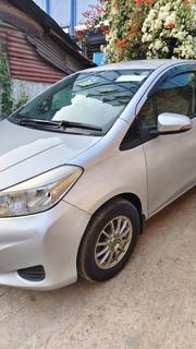 Toyota Vitz silver 2011 for sale