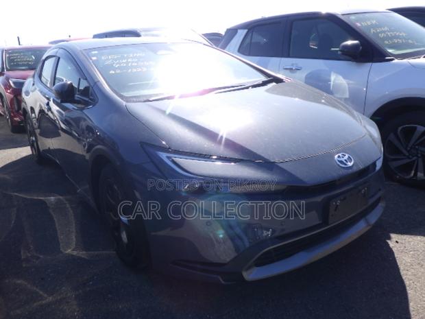 Toyota Prius U 2023