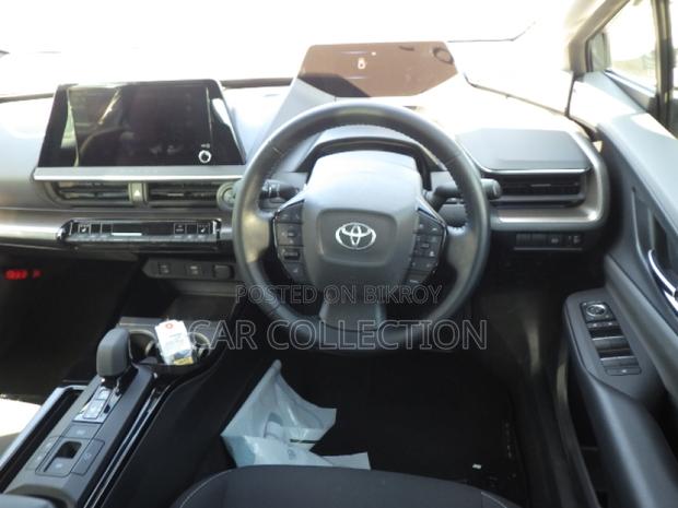 Toyota Prius U 2023