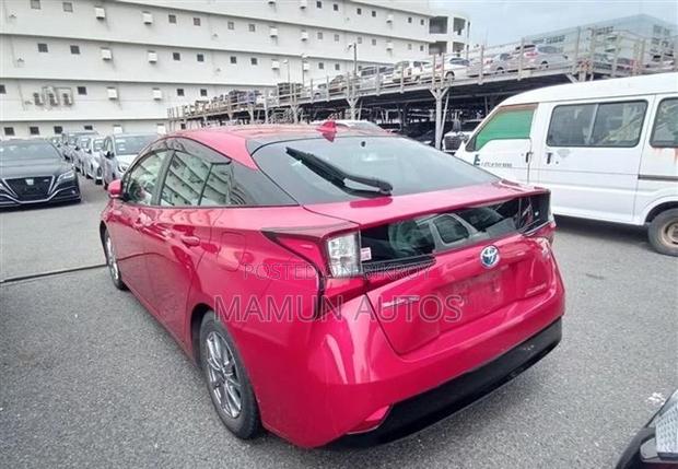 Toyota Prius S TOURING RED 2020