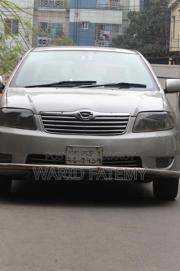 Toyota Sienta 2004