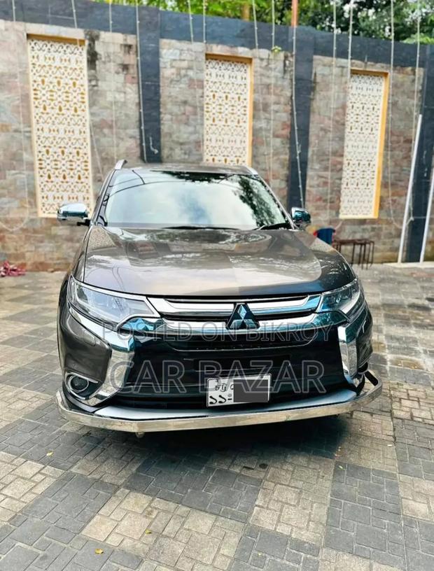Mitsubishi Outlandar 7Seater Sunroof 2018