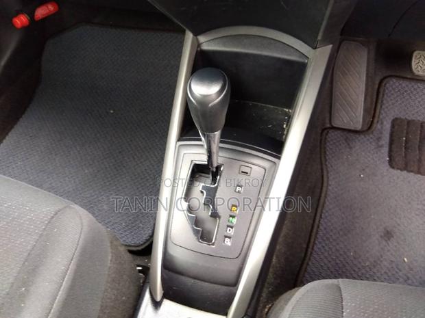 Toyota Fielder Hybrid EX 2020