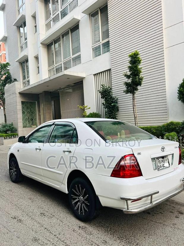 Toyota Corolla Sedan 2004 White