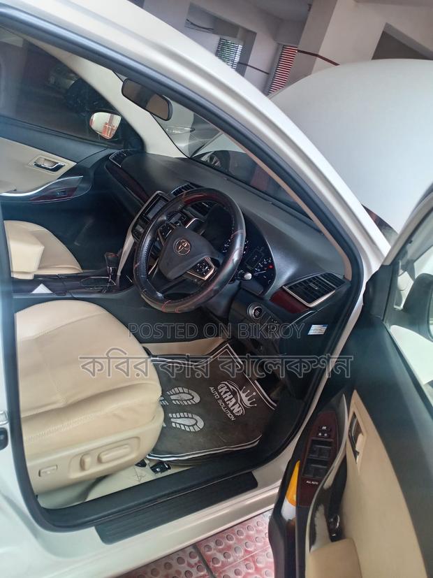 Toyota Premio push start 2017