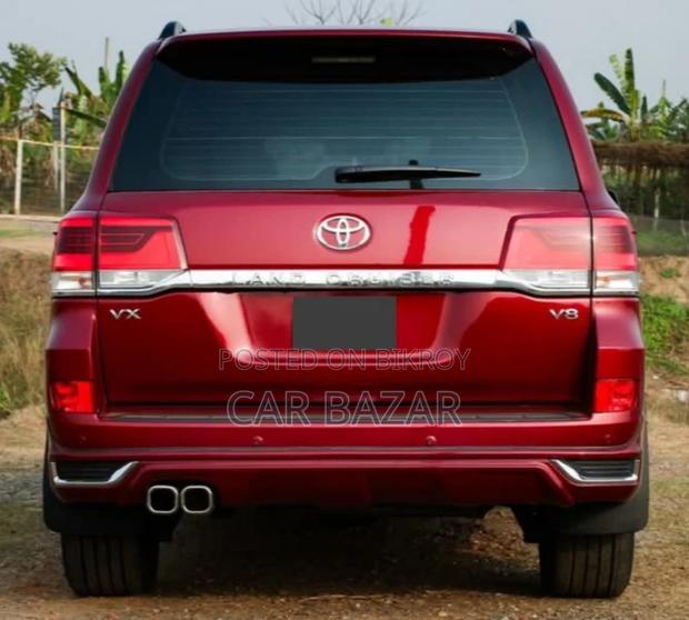 Toyota Land Cruiser V8 EXTREMELY FRESH 2016