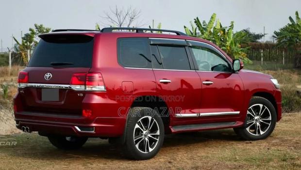 Toyota Land Cruiser V8 EXTREMELY FRESH 2016