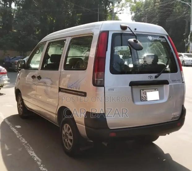 Toyota Noah GL TOWNACE SILVER 2006