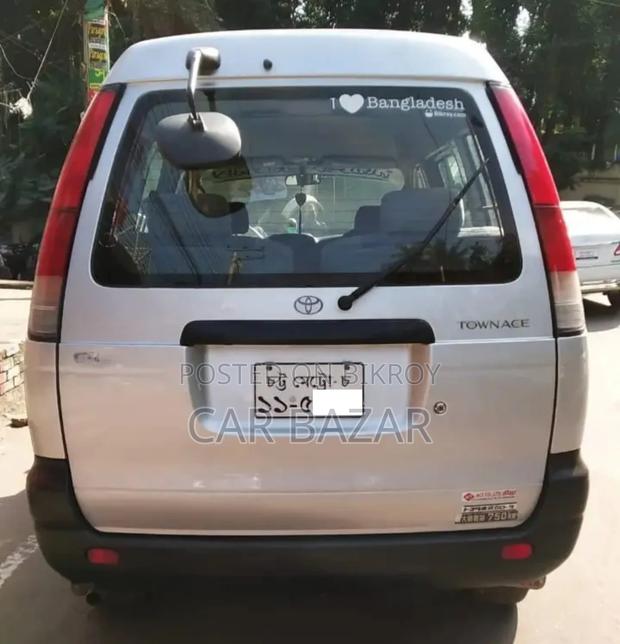 Toyota Noah GL TOWNACE SILVER 2006