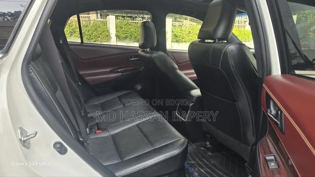 Toyota Harrier 2.0 4WD 2016 White