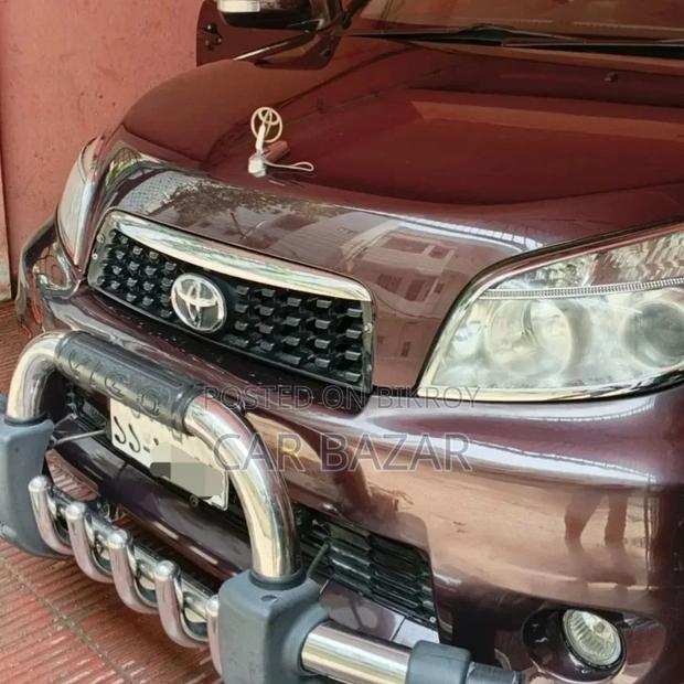 Toyota Rush 1.5 AWD 2010 Maroon
