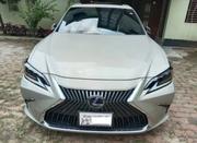 Lexus ES 300H Luxury FWD 2019 Beige for sale