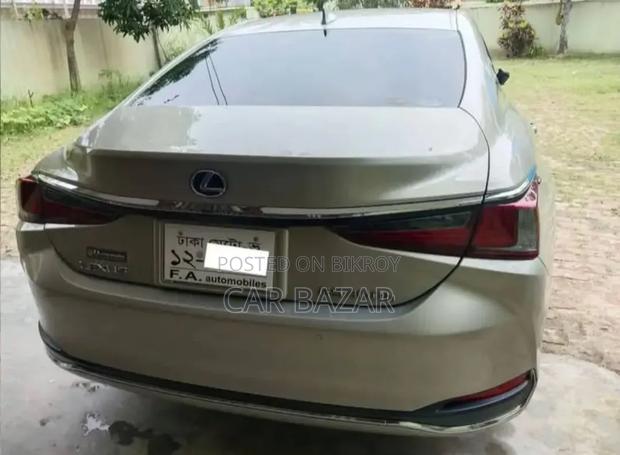 Lexus ES 300H Luxury FWD 2019 Beige